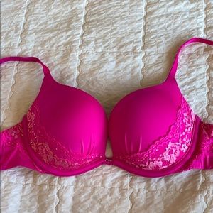 Victoria’s Secret push up bra